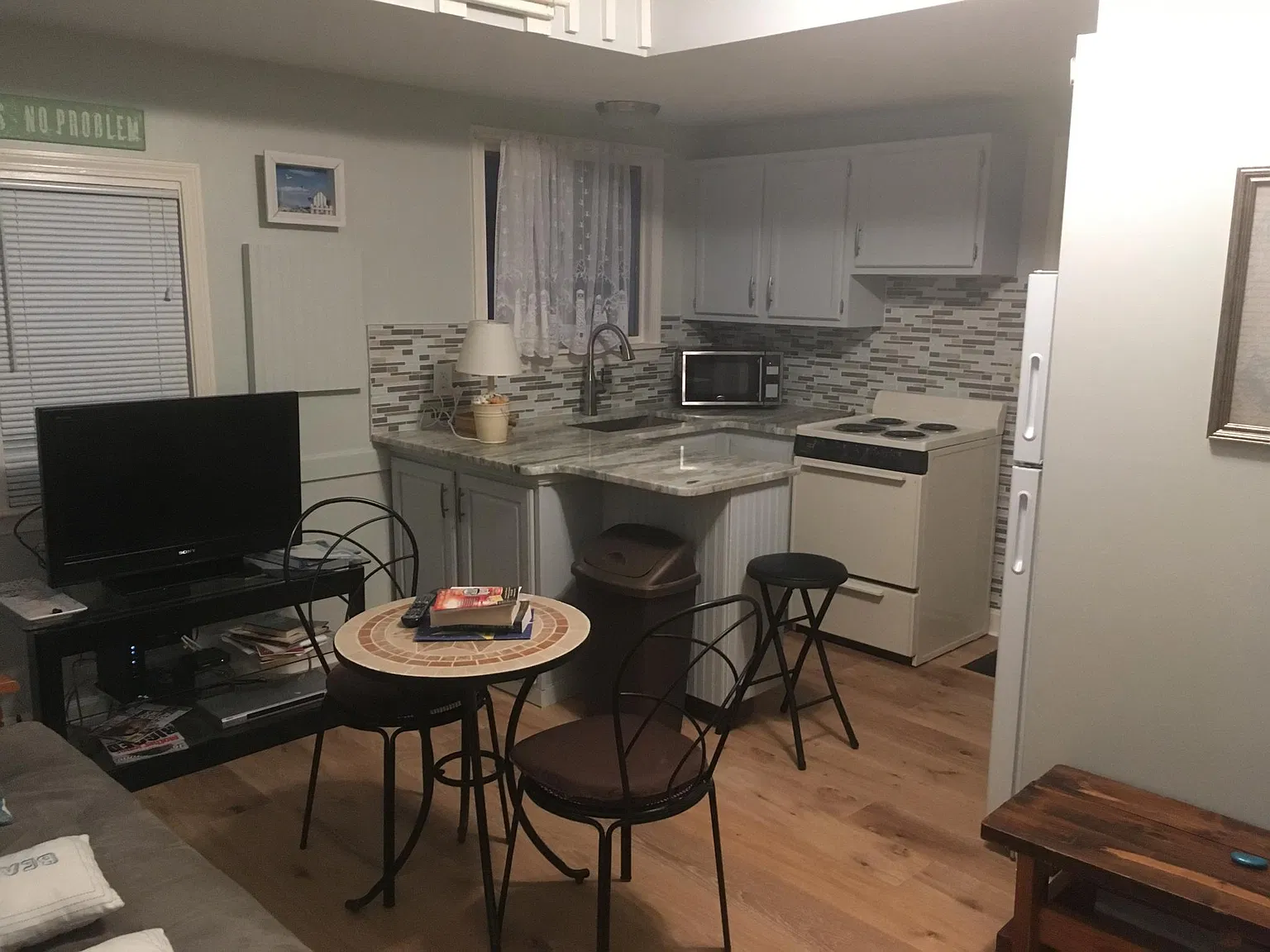 2 bed, 500 sqft, $1,800 — Photo 3