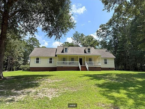 3rd image of 10 Hummingbird Rd