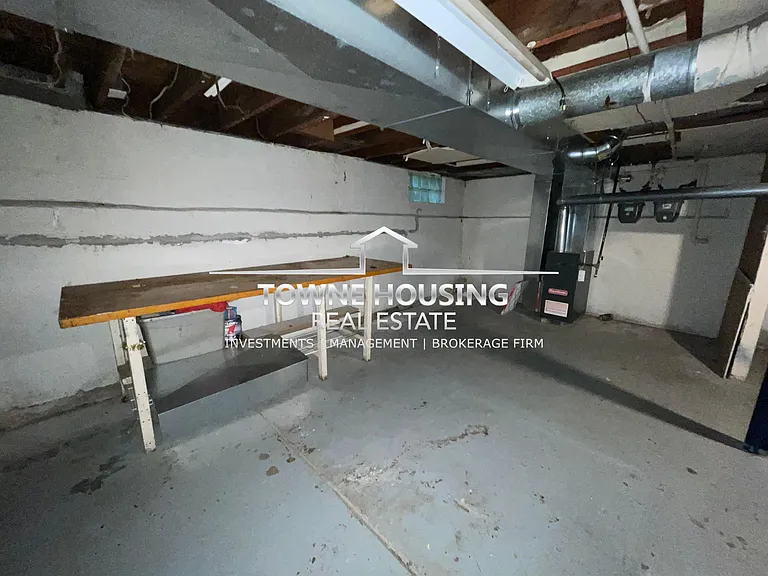 160 Woodward Ave — Photo 17