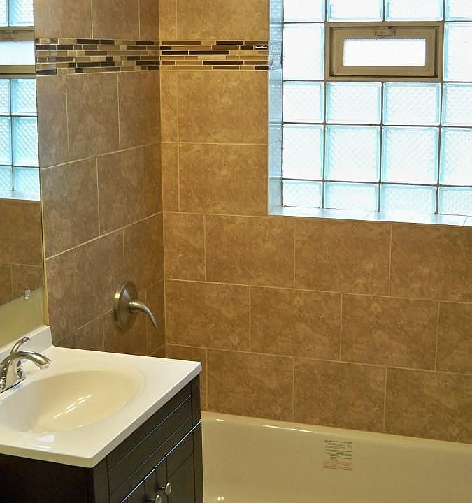 2nd image of 4919 S Calumet Ave #1