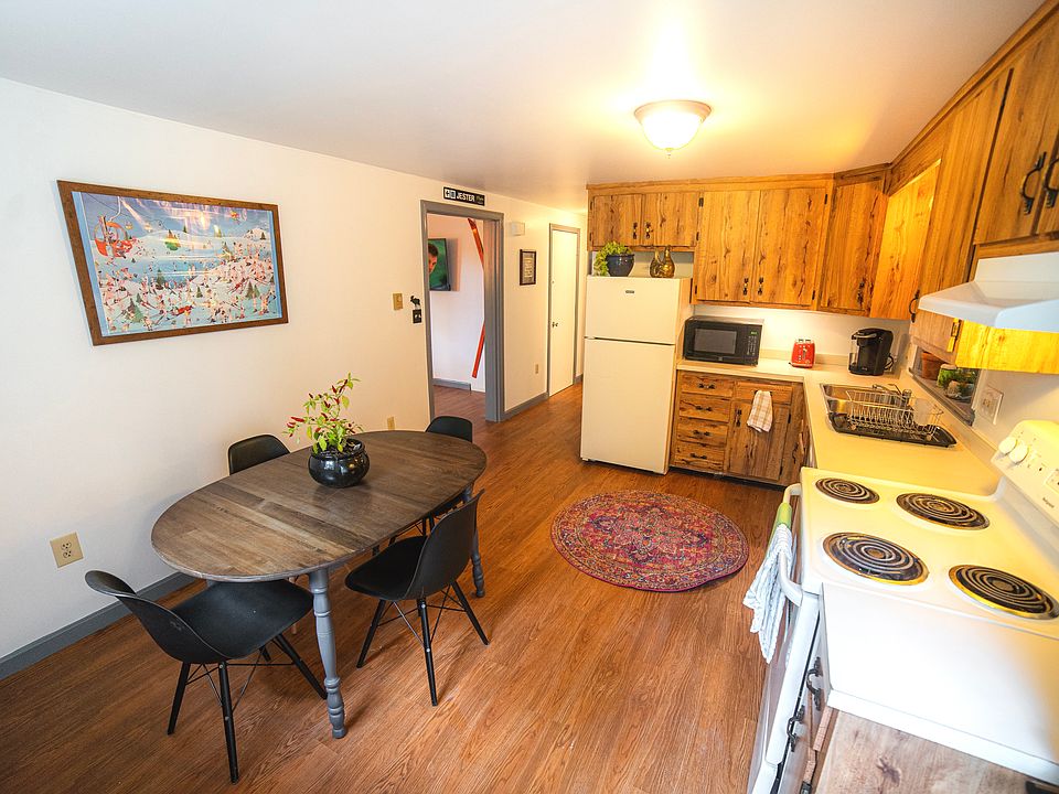 Kitchen (before updated appliances)