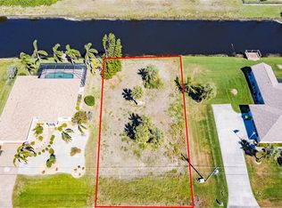 23 Tournament Rd, Rotonda West, FL 33947