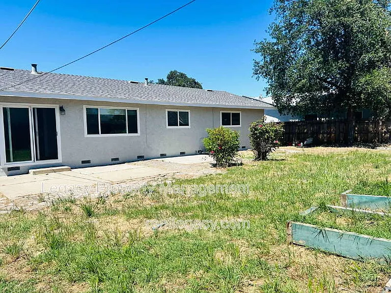 9012 Alderson Ave — Photo 20