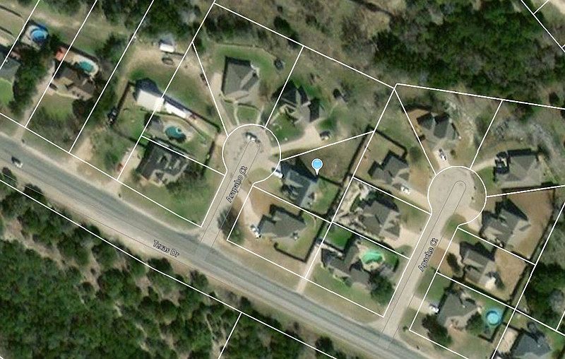 1st image of 102 Arapaho Ct
