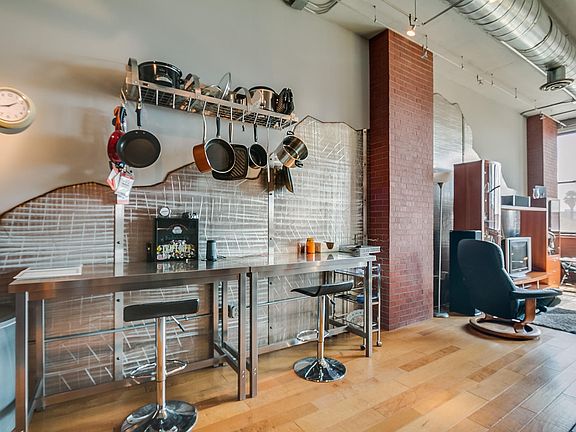 5th image of 21 E 6TH Street #311