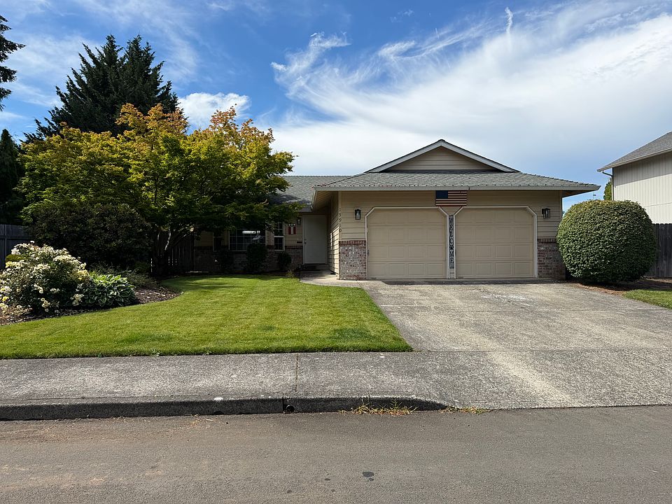 1st image of 15910 NE 83rd St