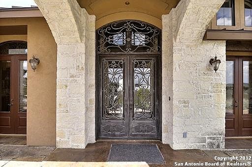 2nd image of 3305 ARROWHEAD DRIVE