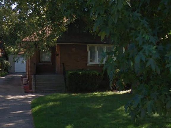 4th image of 7409 Woodmar Ave