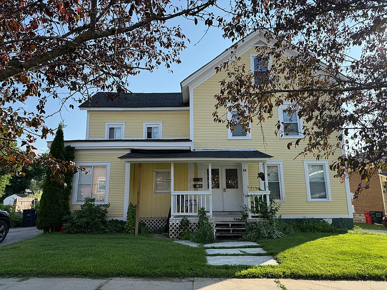 51 Howe St #A — Photo 1
