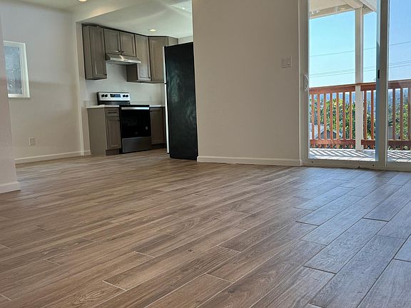3rd image of 2483 San Carlos St