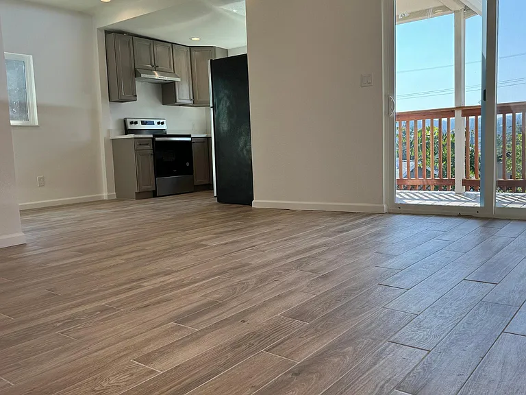 2483 San Carlos St — Photo 3