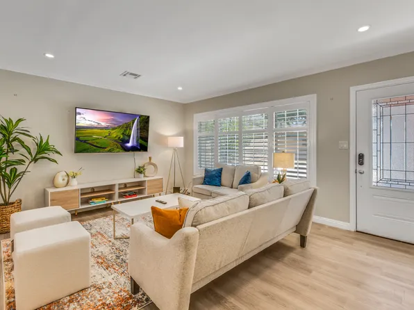 528 Almond Ave, Monrovia, CA