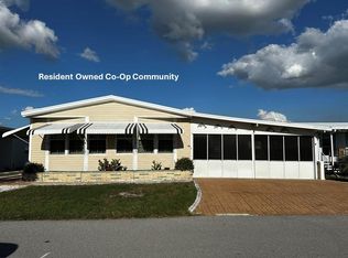 132 Camelot Dr, Nokomis, FL 34275