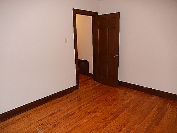 2nd image of 9600 S Parkside Ave