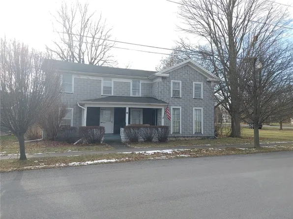 33 Buffalo St, Bergen, NY 14416