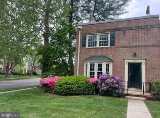 8301 Forrester Blvd, Springfield, VA 22152