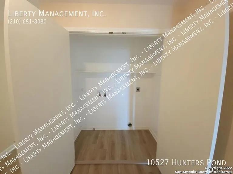 10527 Hunters Pond — Photo 11