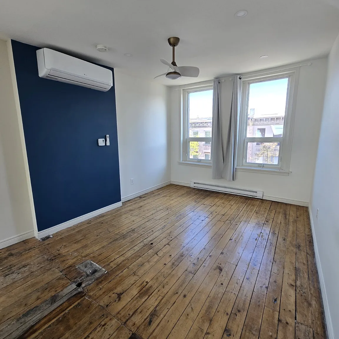2 bed, 1063 sqft, $2,300 — Photo 4