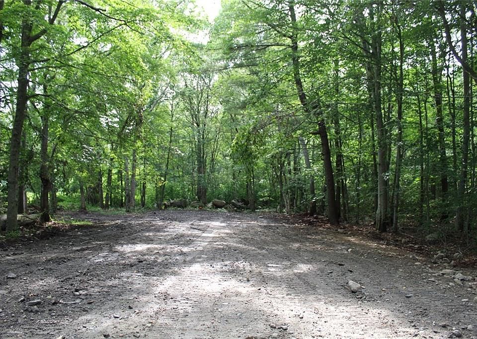 2nd image of 45 Old Stone Church Rd