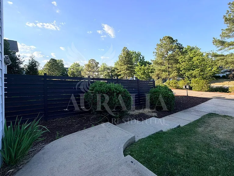 7754 Acc Blvd — Photo 37