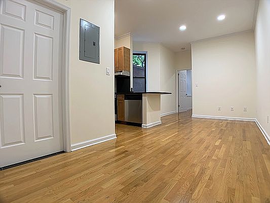 2nd image of 130 E 93rd St #3S