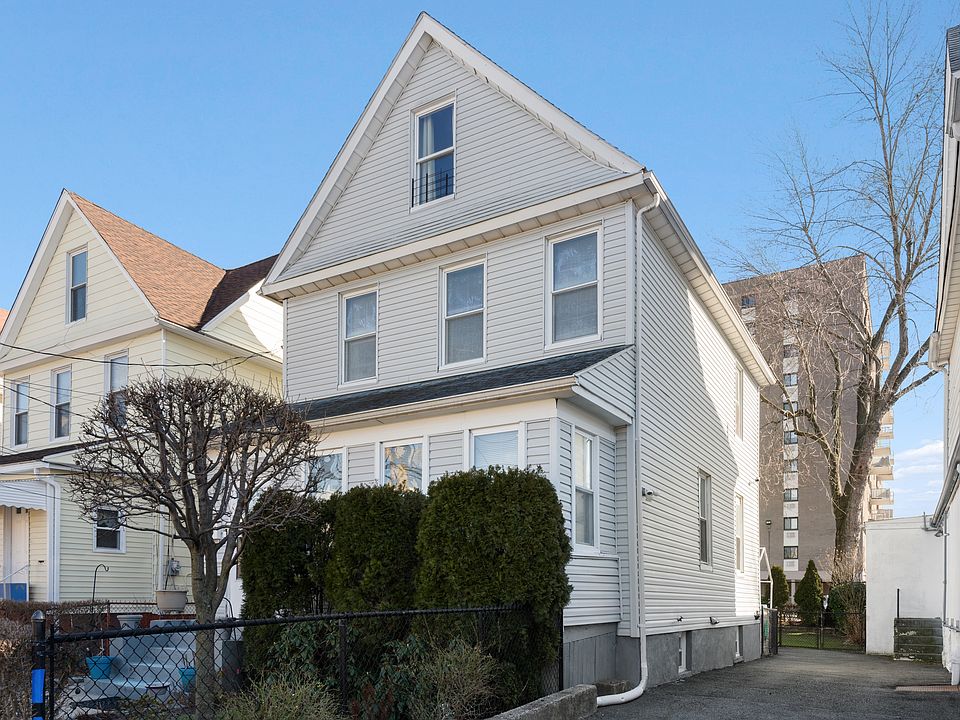 28 Winthrop Avenue
