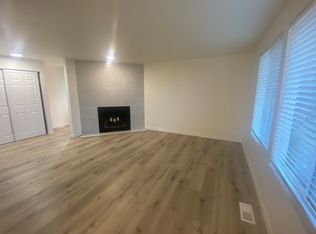 408 124th Pl SW APT B, Everett, WA 98204