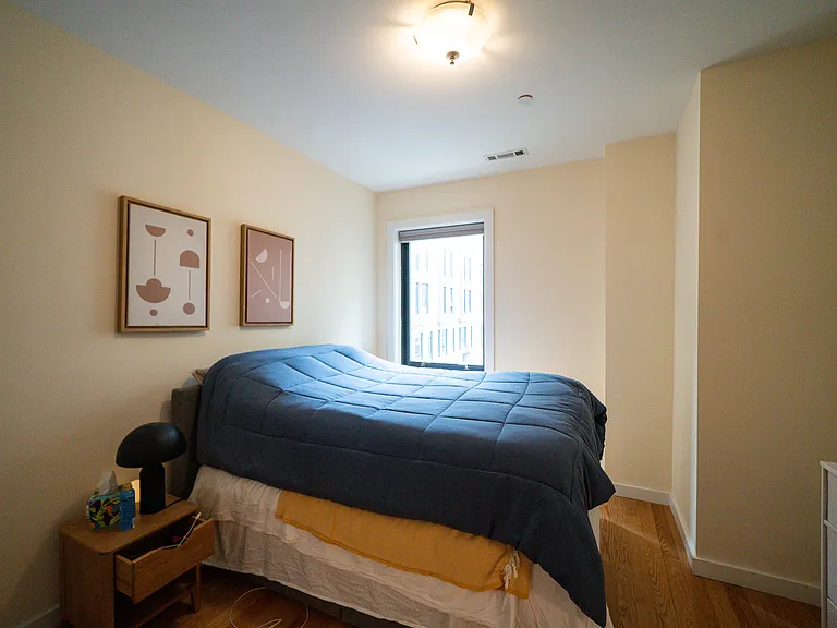 Diamond Fenway — Photo 48