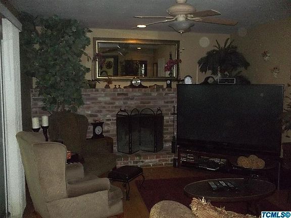 4th image of 1344 W Harvard Avenue