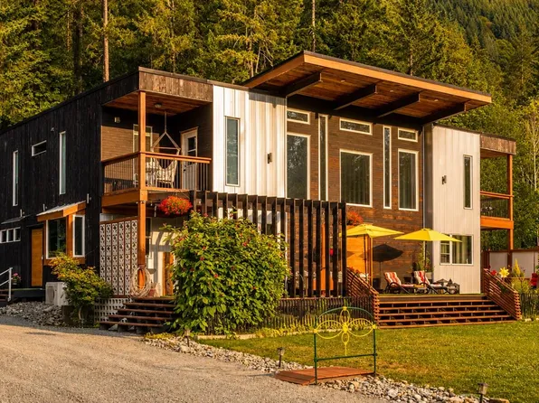 9949 Swordfern Way, Cowichan Valley, BC V0R 3E1