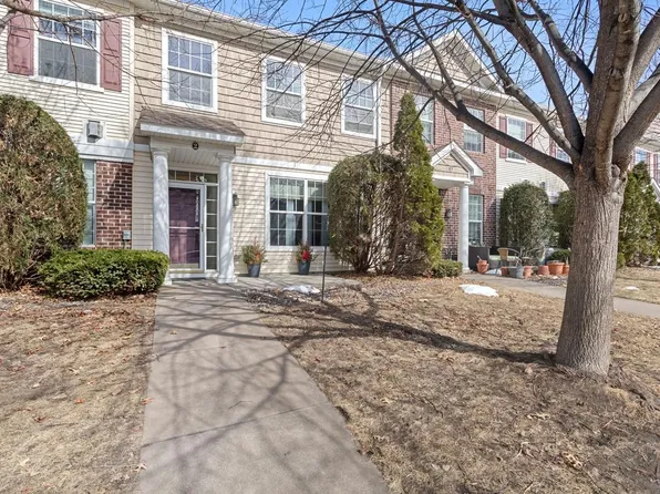 3021 Germain St N Unit 2, Maplewood, MN 55109