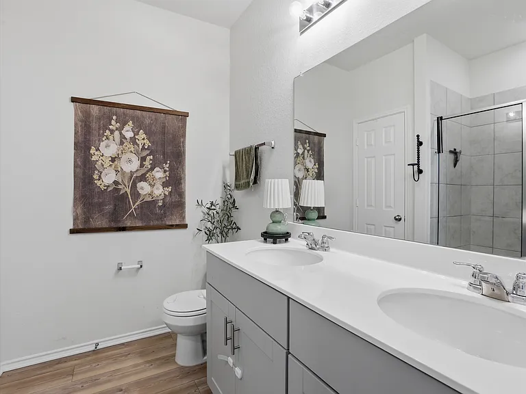 198 Orange Rd — Photo 11