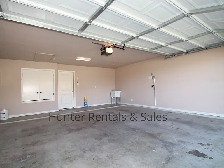 2522 Boxwood Dr — Photo 33