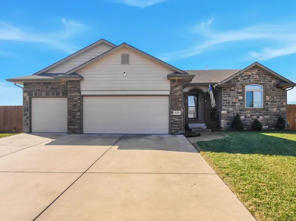 1130 N Lake Ridge Ct, Derby, KS 67037