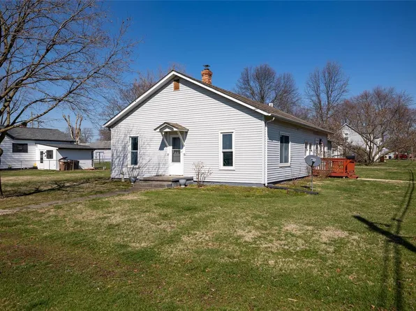 708 S Madison St, Gillespie, IL 62033