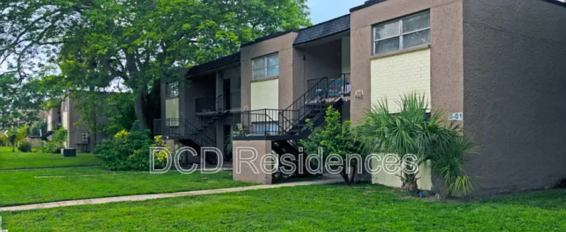 8303 Oak Forest Ct #204