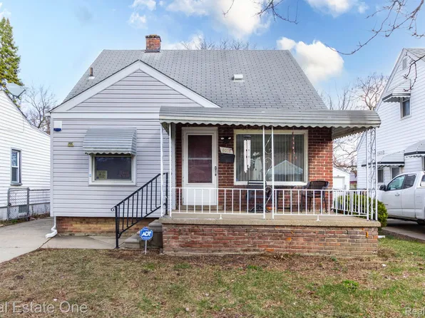 6076 Warwick St, Detroit, MI 48228