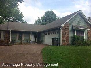 1000 Hawkview Dr, Cordova, TN 38018