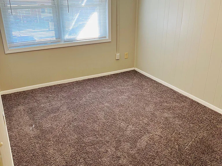 7852 Saint Claire Ln — Photo 3