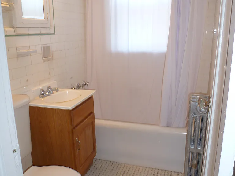 6412 Oakland Ave — Photo 6