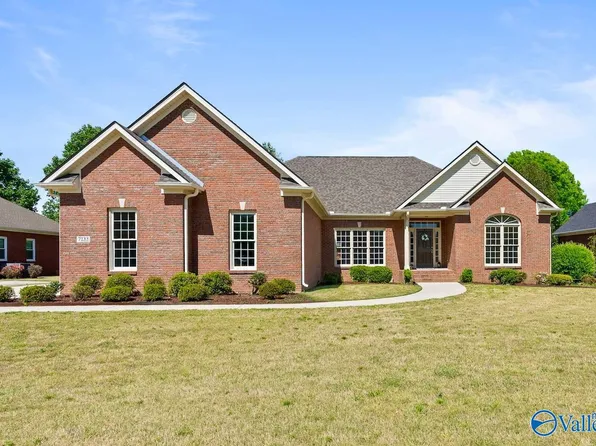 7133 Jump St SE, Owens Cross Roads, AL 35763