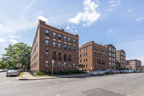 Sylvania Gardens Apartments Photo 1