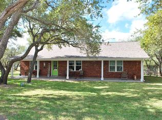 208 Wishert Rd, Rockport, TX 78382