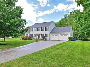 14 Wilson Ave, Uxbridge, MA 01569