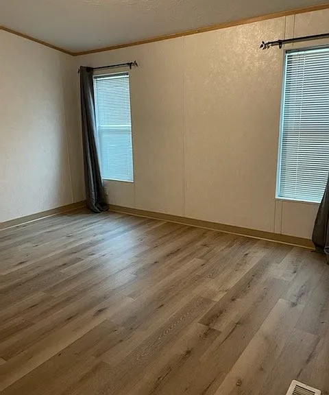 102 Green Tree Dr — Photo 8