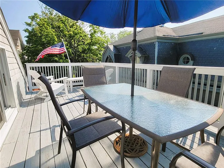 56 Prospect Hill St — Photo 3