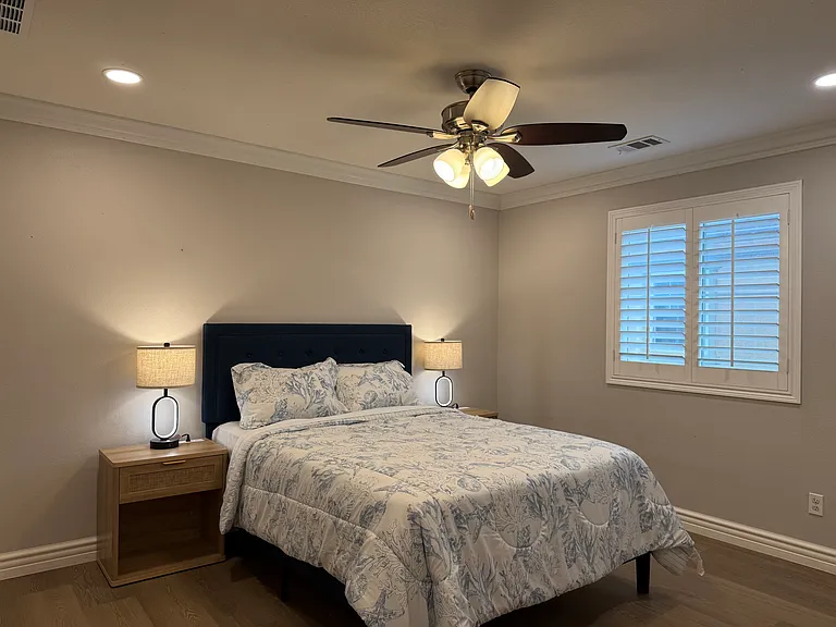 Cascade Dr — Photo 12
