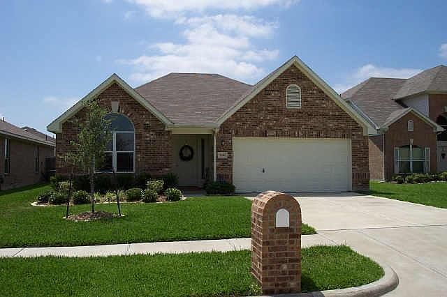 1st image of 20415 Pomegranate Ln