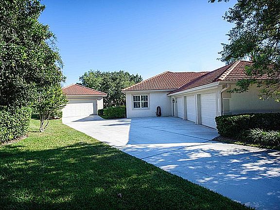 2nd image of 279 Chiswell Pl