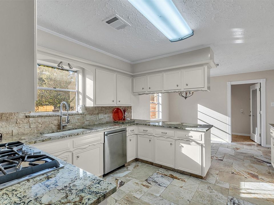 1st image of 603 Saint Andrews Rd